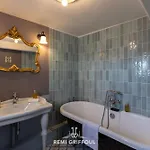 Dolphin View - 2nd Floor - Beautiful Flat With View Of The Port Apartmán
